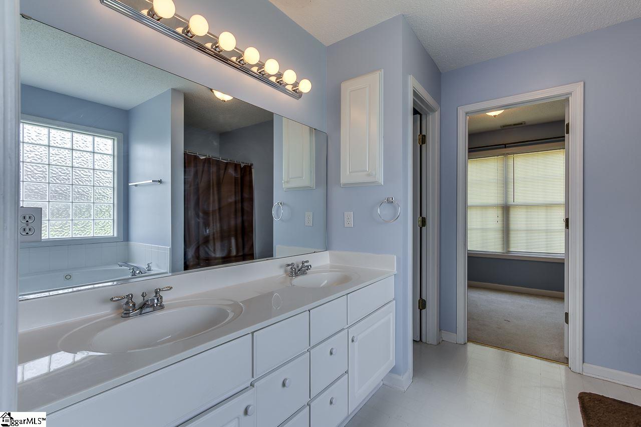 337 West Autumn Ridge Road Moore, SC 29369 - Photo 17 of 31 Gallery Image 17