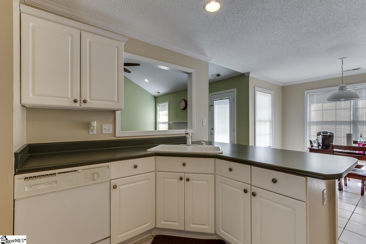 337 West Autumn Ridge Road Moore, SC 29369 - Photo 10 of 31 Gallery Image 10