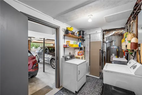 $2,975 | 93 Mill Street, Unit B, Newport, RI 02840