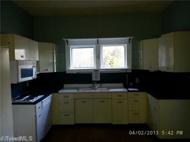 Kitchen. 