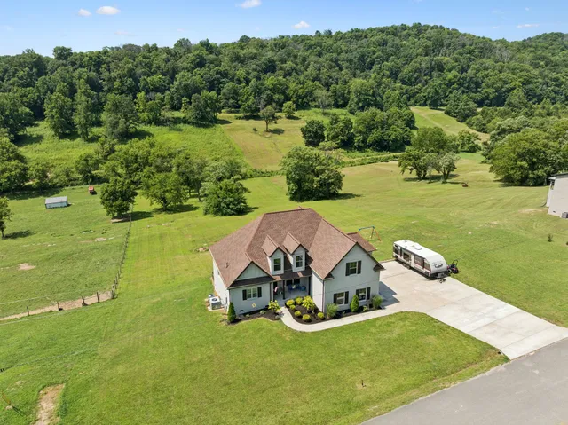 $649,949 | 700 Johnson Hollow Road, Watertown, TN 37184