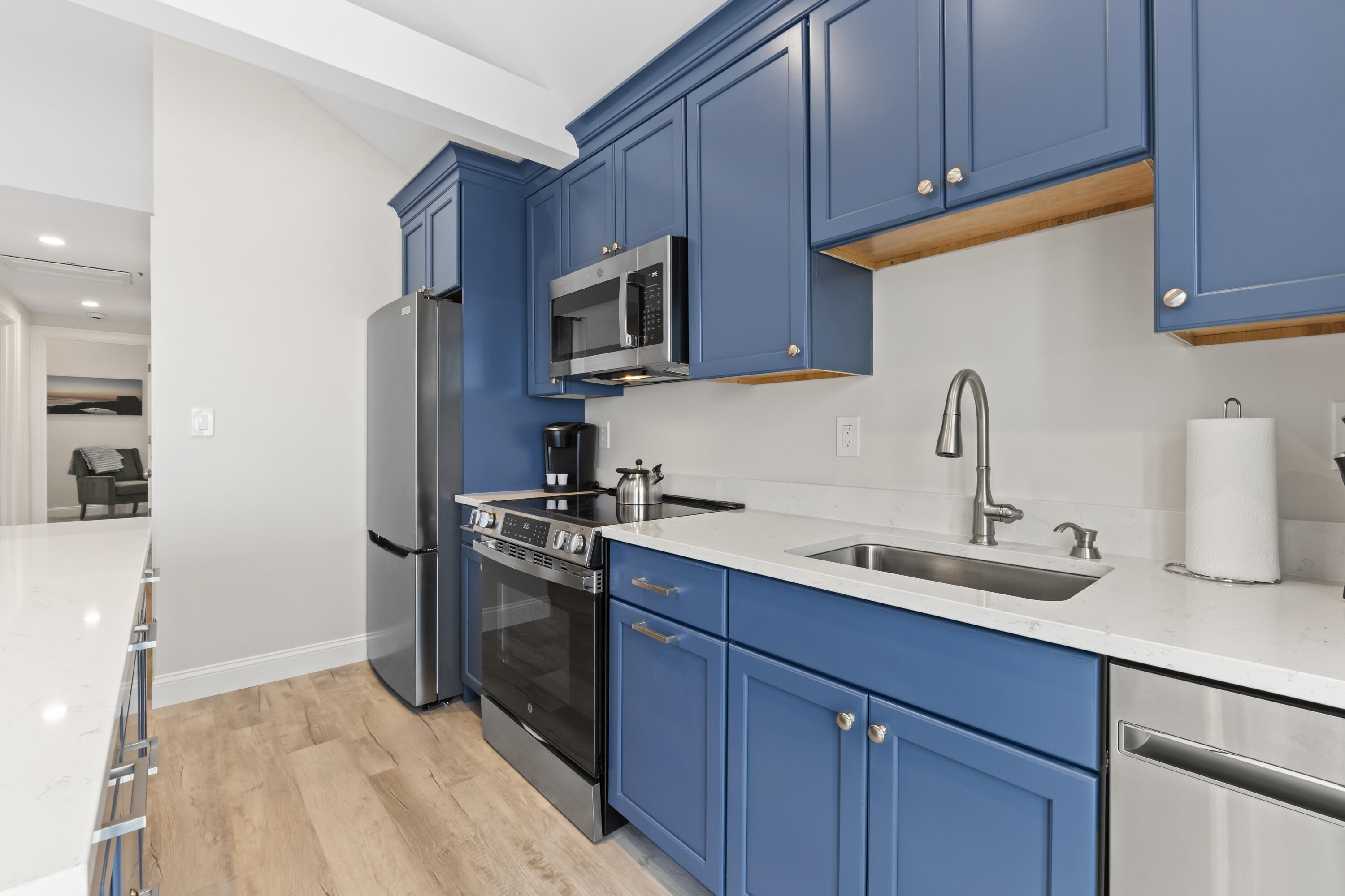 117 Perkins Cove Road Ogunquit, ME 03907 - Photo 10 of 57 Level 2 Kitchen