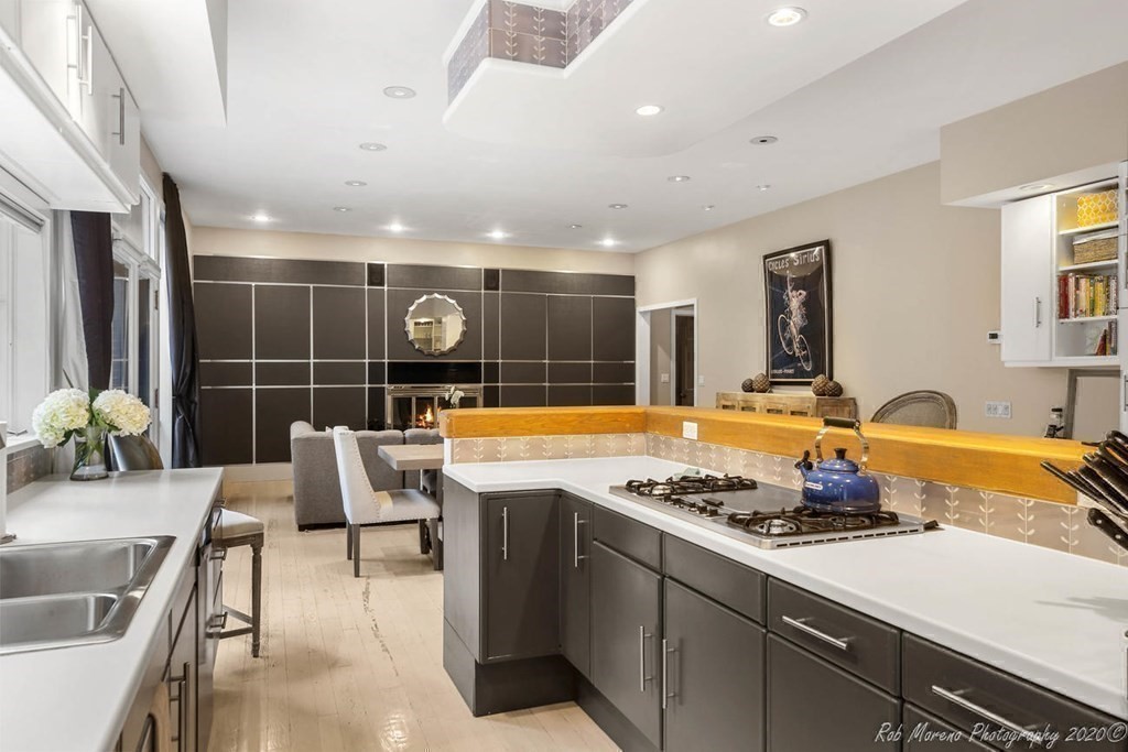 96 Castlemere Place North Andover, MA 01845 - Photo 13 of 37