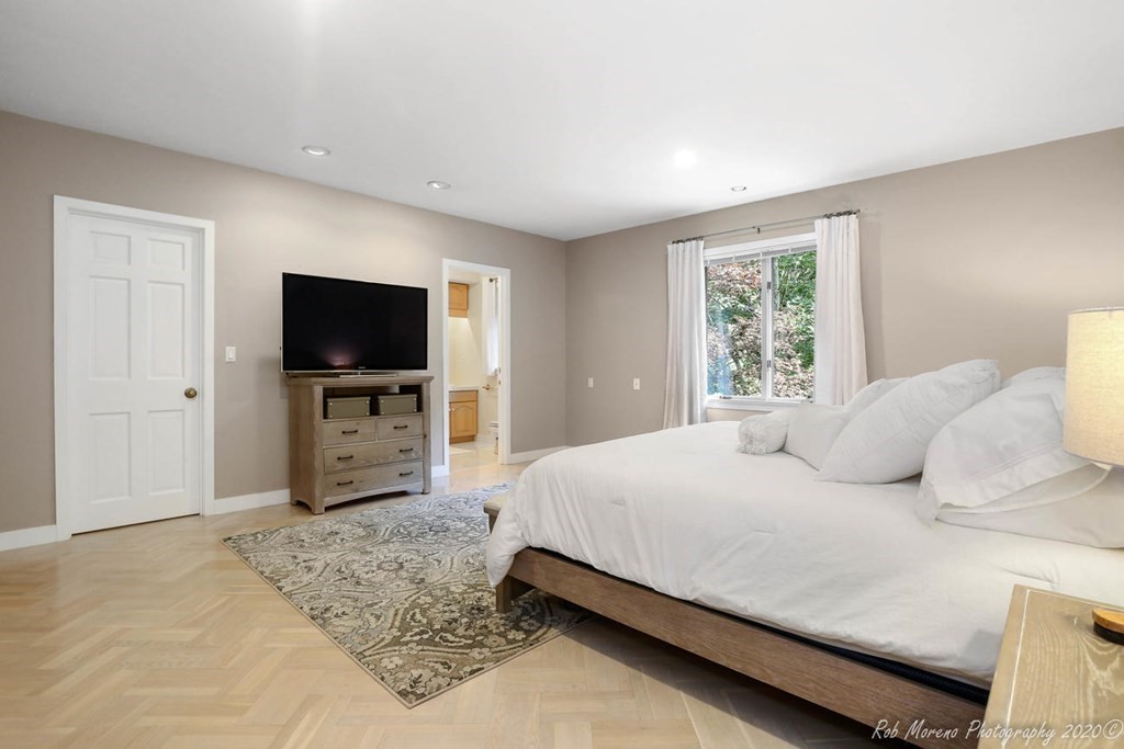 96 Castlemere Place North Andover, MA 01845 - Photo 27 of 37