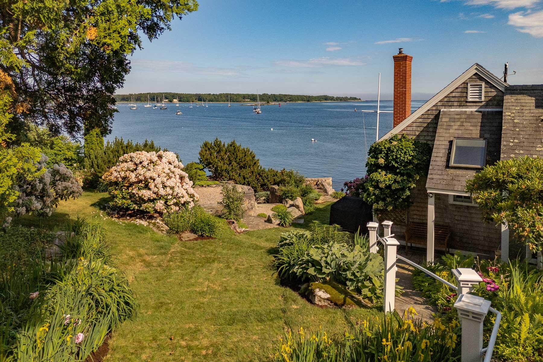 40 Pepperrell Road Kittery, ME 03905 - Photo 5 of 37 5