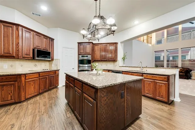 $699,000 | 3027 Pamplona, Grand Prairie, TX 75054