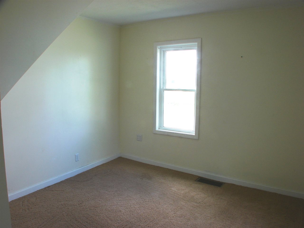 2426 North Bagley Road Ithaca, MI 48847 - Photo 17 of 33 1850555-16.JPG