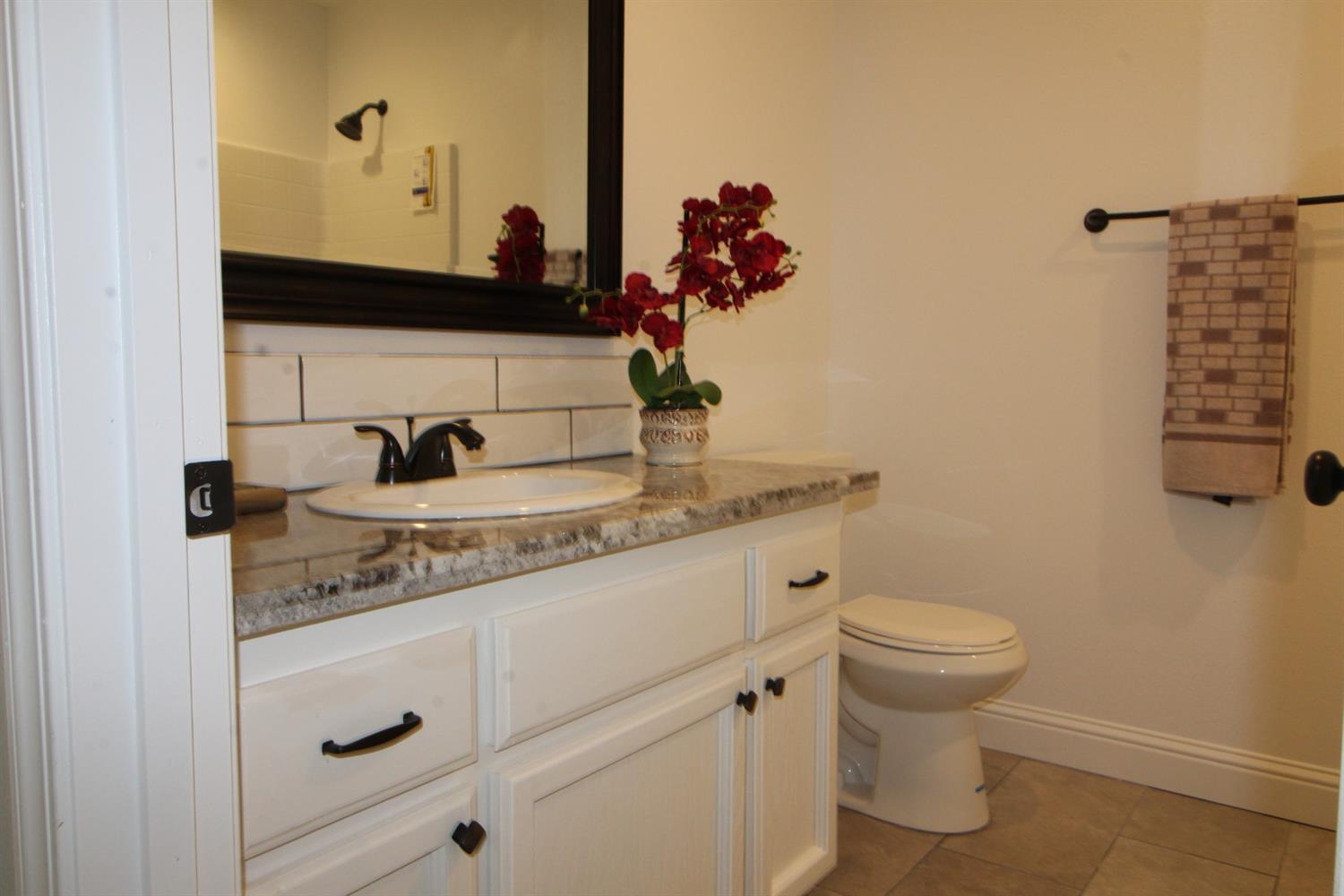 1106 Riverside Drive Madera, CA 93638 - Photo 23 of 31 Gallery Image 23