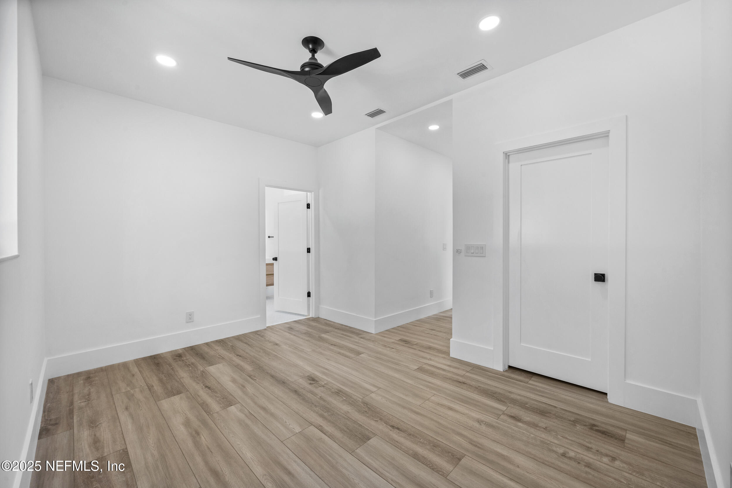 8833 Sanchez Road Jacksonville, FL 32217 - Photo 25 of 37 19 - interior
