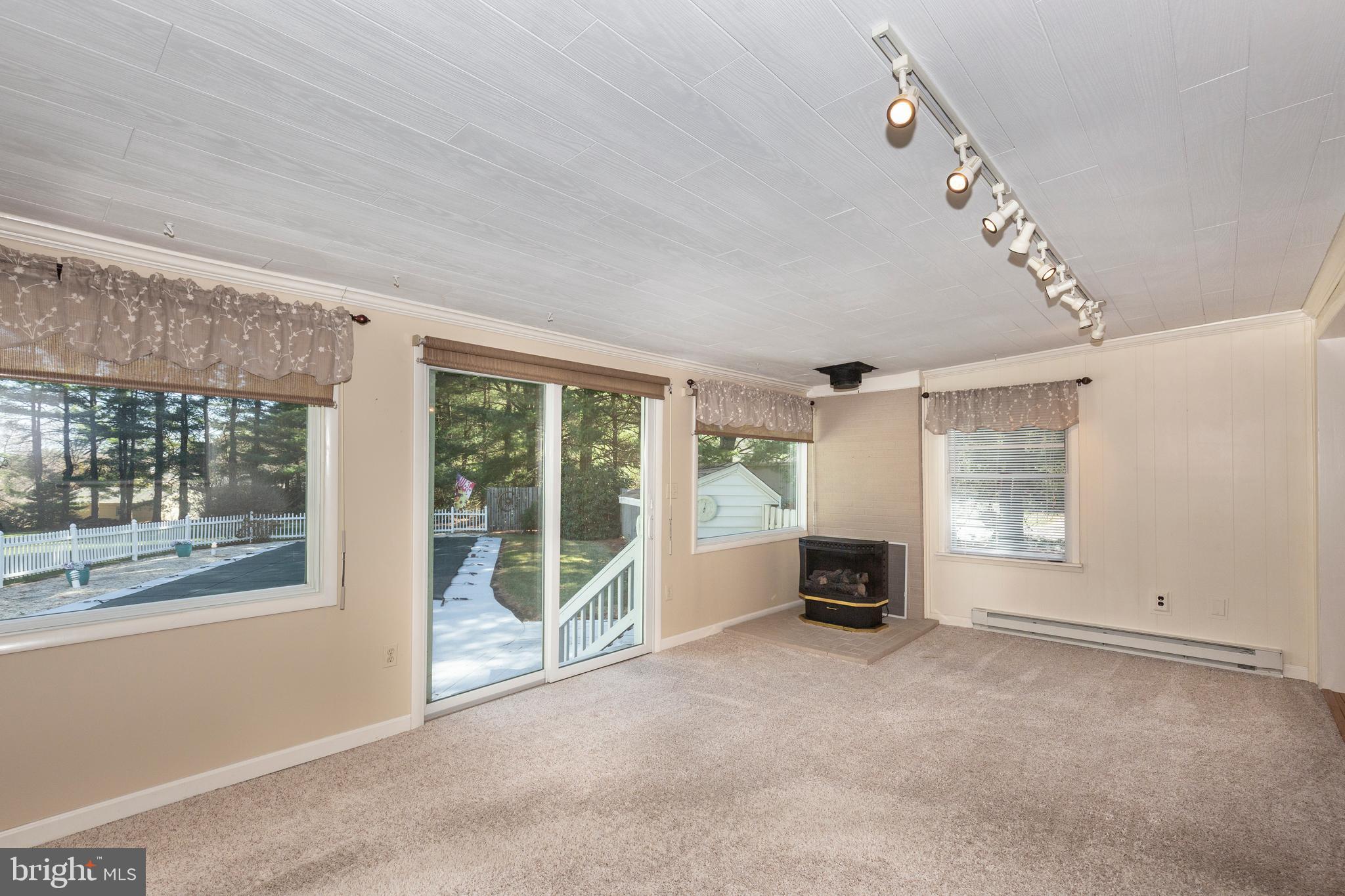 19531 Middletown Road Freeland, MD 21053 - Photo 17 of 51 Sunroom overlooks the patio and pool