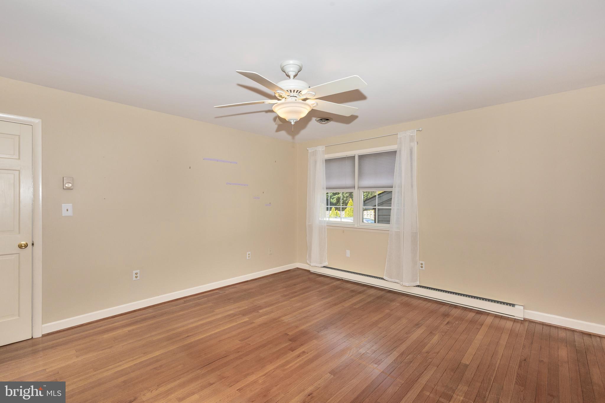 19531 Middletown Road Freeland, MD 21053 - Photo 22 of 51 Primary Bedroom