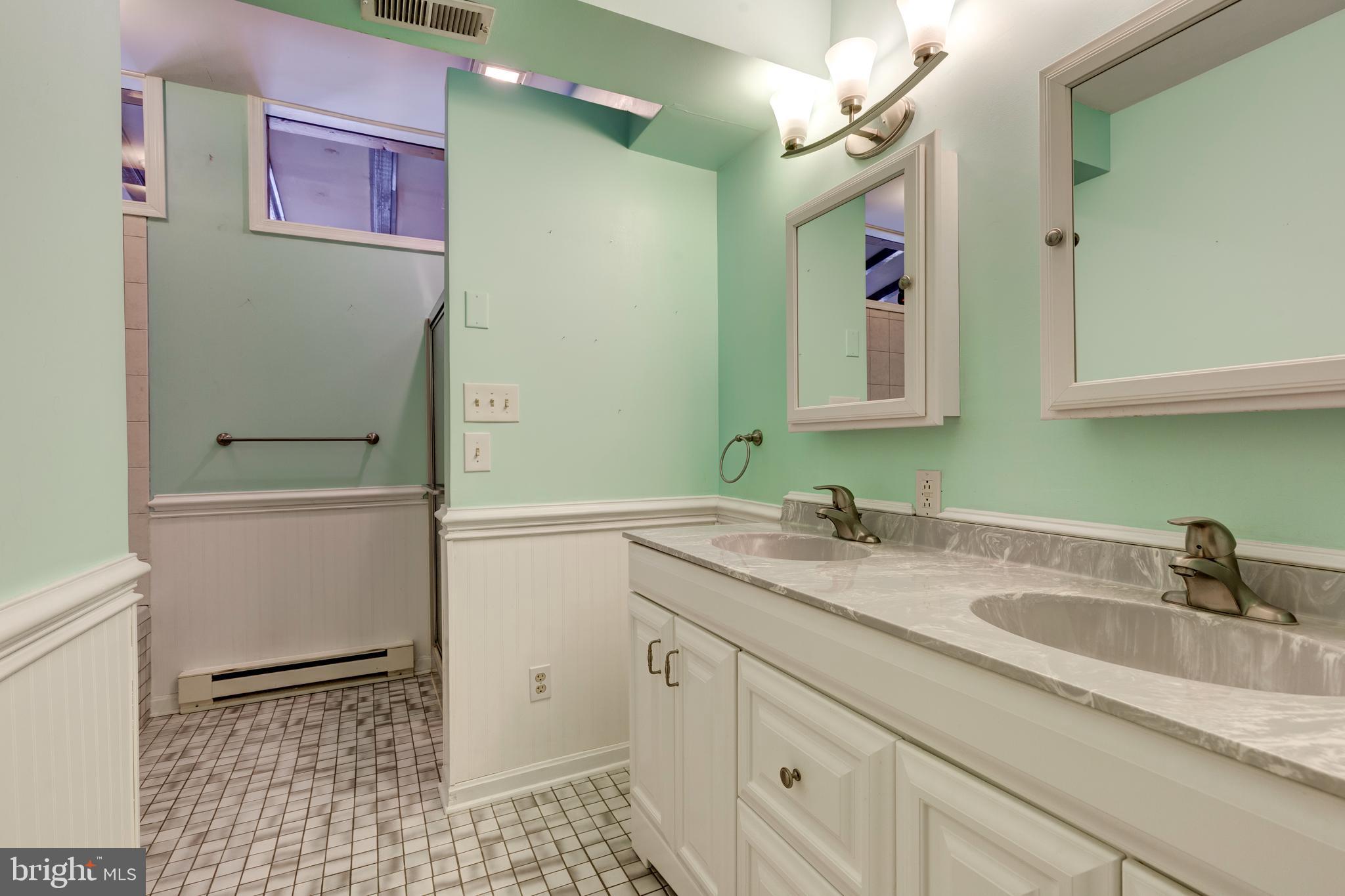 19531 Middletown Road Freeland, MD 21053 - Photo 25 of 51 large primary bath
