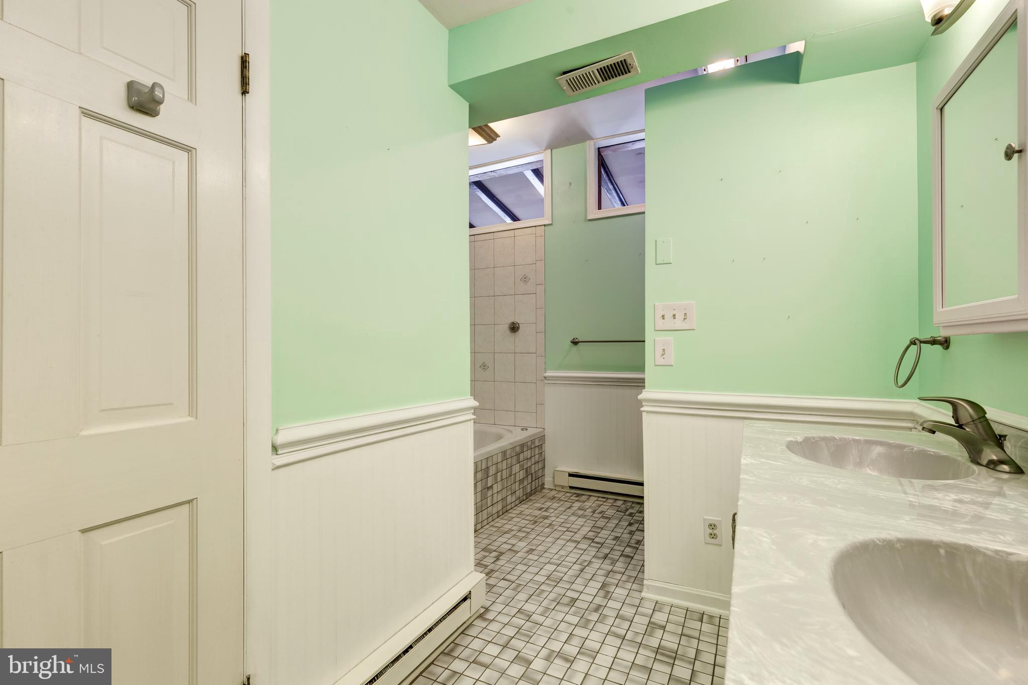 19531 Middletown Road Freeland, MD 21053 - Photo 26 of 51 primary bath