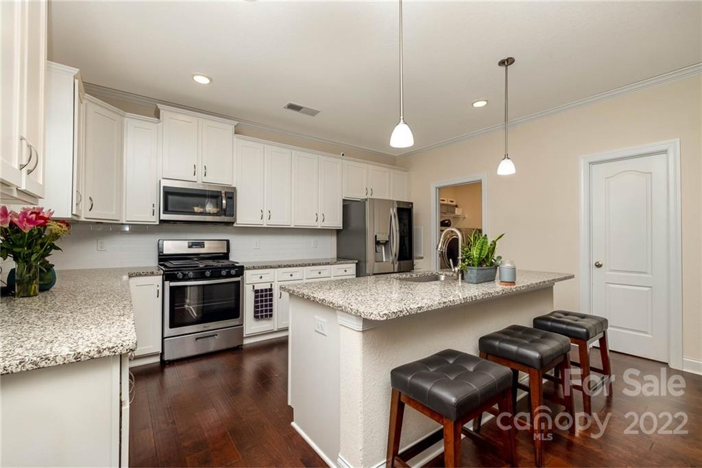 1041 Pecan Ridge Road Fort Mill, SC 29715 - Photo 10 of 31 Gallery Image 10