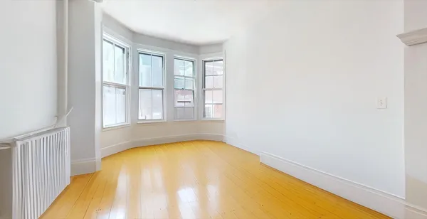$3,895 | 10-14 Union Park, Unit 2, Boston, MA 02118