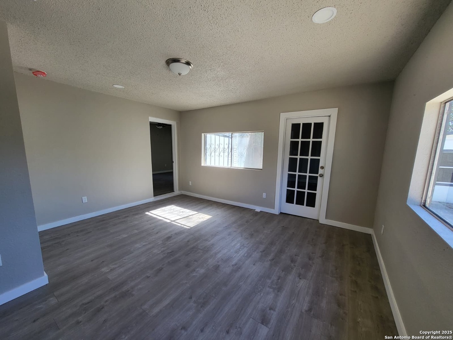 2326 Basse Road San Antonio, TX 78213 - Photo 15 of 24