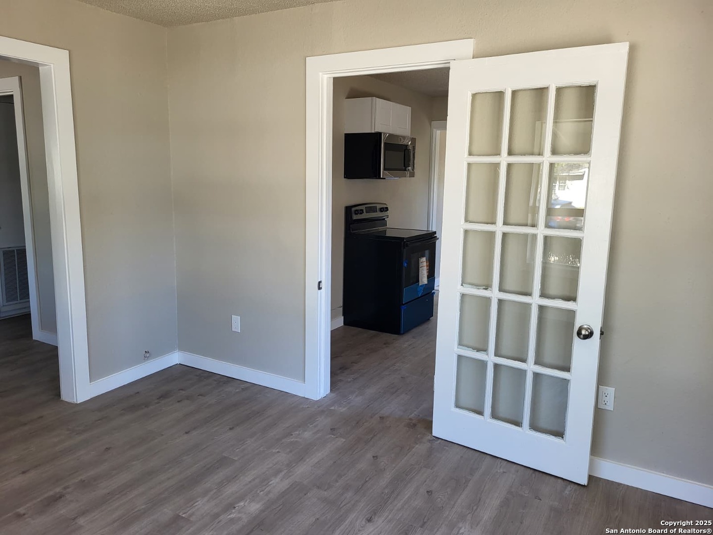 2326 Basse Road San Antonio, TX 78213 - Photo 7 of 24