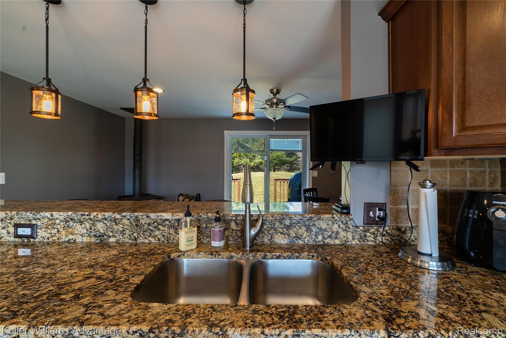 6157 East Clyde Road Howell, MI 48855 - Photo 17 of 46 EClydeRd_6157_Kitchen 7.jpg