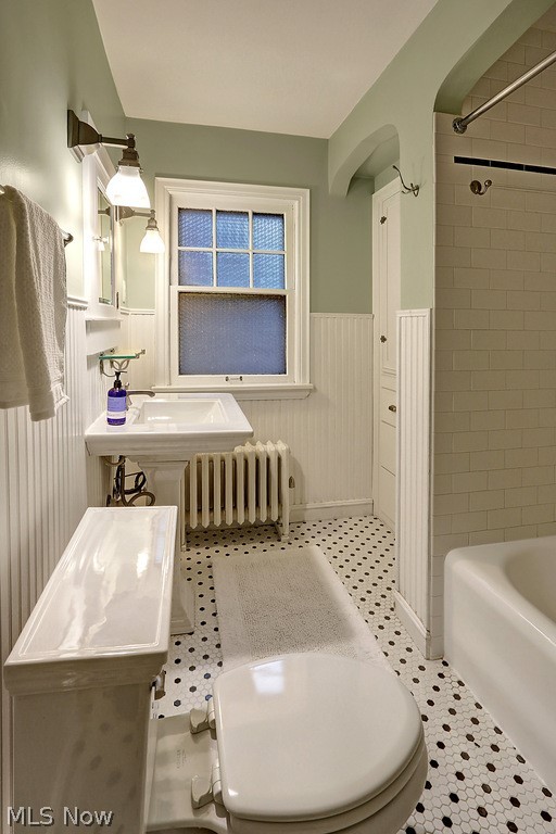 2462 Queenston Road Cleveland, OH 44118 - Photo 17 of 20 Gallery Image 17