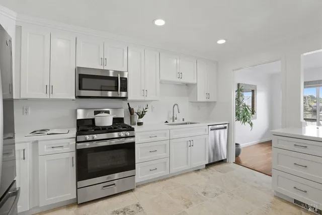 $1,535,000 | 835 South Eliseo Drive, Greenbrae, CA 94904