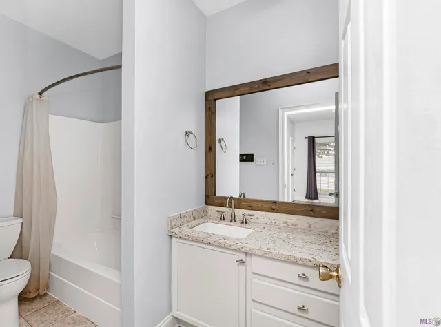 $1,400 | 4625 Burbank Drive, Unit 201, Baton Rouge, LA 70820