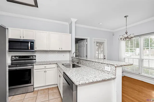 $1,400 | 4625 Burbank Drive, Unit 201, Baton Rouge, LA 70820