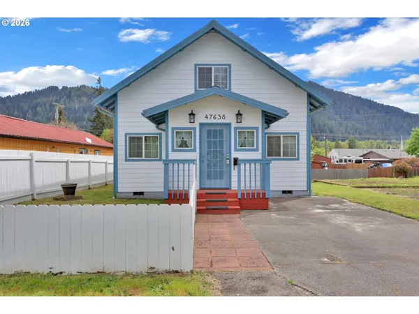 $295,500 | 47638 Highway 58, Oakridge, OR 97463