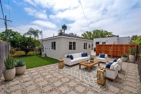 $2,200 | 745 West 106th Street, Los Angeles, CA 90044