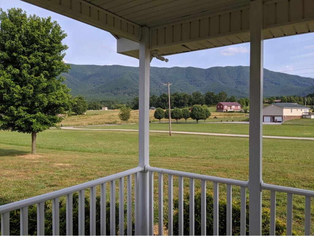 4010 Sunnydale Road Greeneville, TN 37743 - Photo 7 of 28 View from front porch