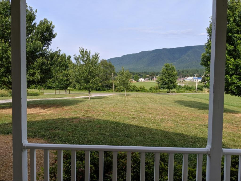 4010 Sunnydale Road Greeneville, TN 37743 - Photo 8 of 28 Front porch continued