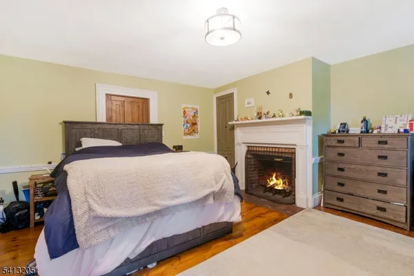 $849,900 | 962 Old York Road, Neshanic Station, NJ 08853