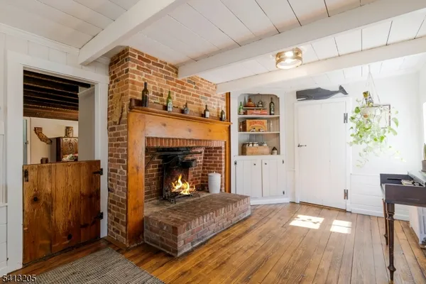 $849,900 | 962 Old York Road, Neshanic Station, NJ 08853