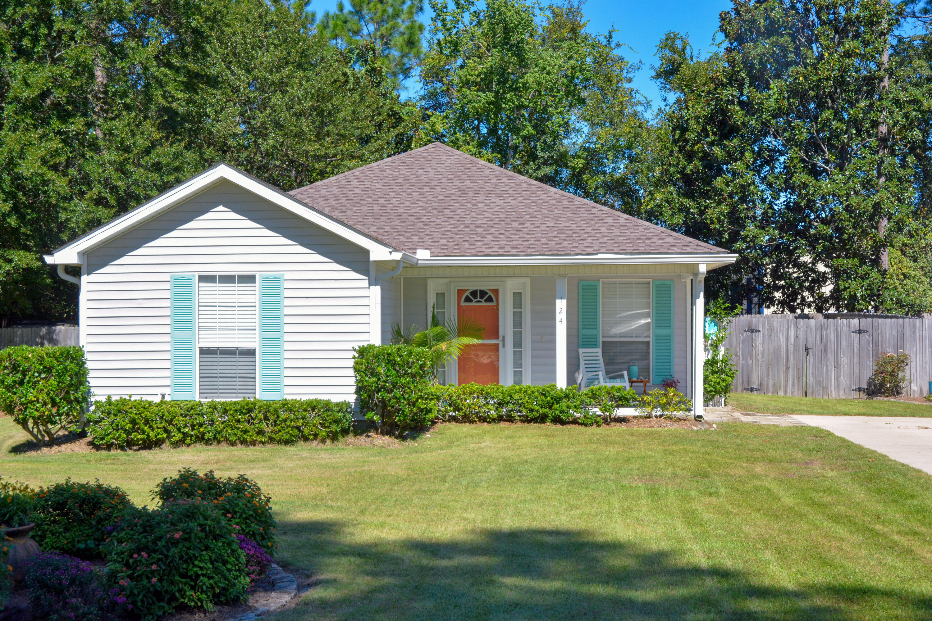 124 Garden Street Santa Rosa Beach, FL 32459 - Photo 2 of 31 Front View