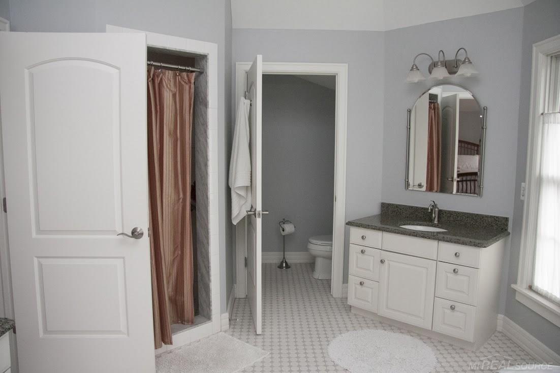 1331 Oak Street Rochester, MI 48307 - Photo 26 of 37 Gallery Image 26