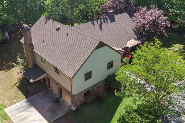 $489,900 | 211 Oakcroft Drive, Madison Heights, VA 24572