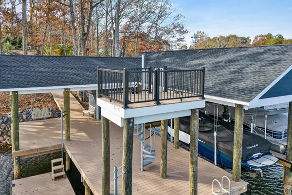$5,950,000 | 128 Oaklawn Drive, Moneta, VA 24121