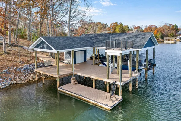 $5,950,000 | 128 Oaklawn Drive, Moneta, VA 24121