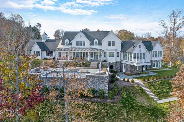 $5,950,000 | 128 Oaklawn Drive, Moneta, VA 24121