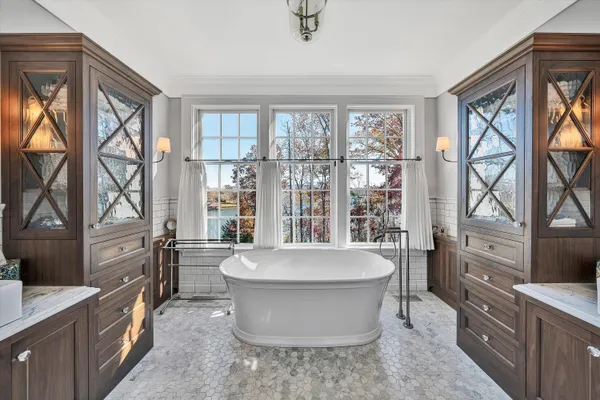 $5,950,000 | 128 Oaklawn Drive, Moneta, VA 24121