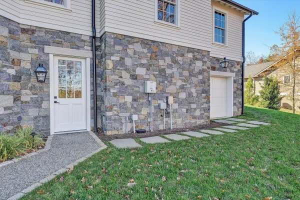 $5,950,000 | 128 Oaklawn Drive, Moneta, VA 24121