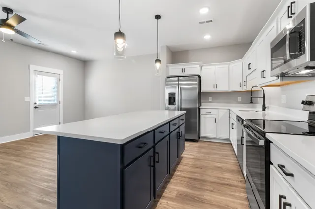 $1,895 | 208 Jonathan Wade Pvt Circle, Clarksville, TN 37043