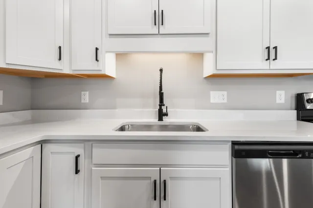 $1,895 | 208 Jonathan Wade Pvt Circle, Clarksville, TN 37043