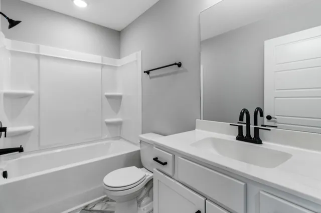 $1,895 | 208 Jonathan Wade Pvt Circle, Clarksville, TN 37043