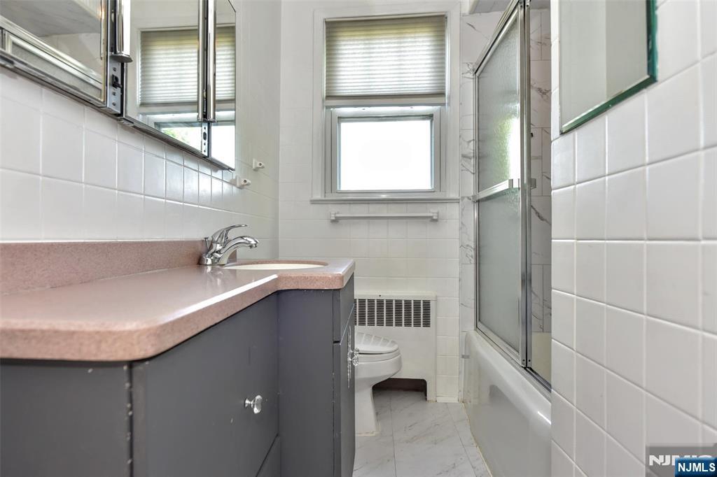 11 Mountain Ridge Drive Wayne, NJ 07470 - Photo 15 of 30