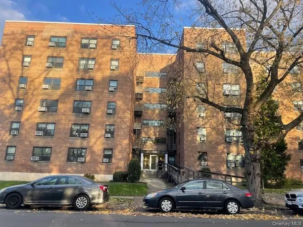 $238,000 | 73-45 210th Street, Unit 1C | Oakland Gardens
