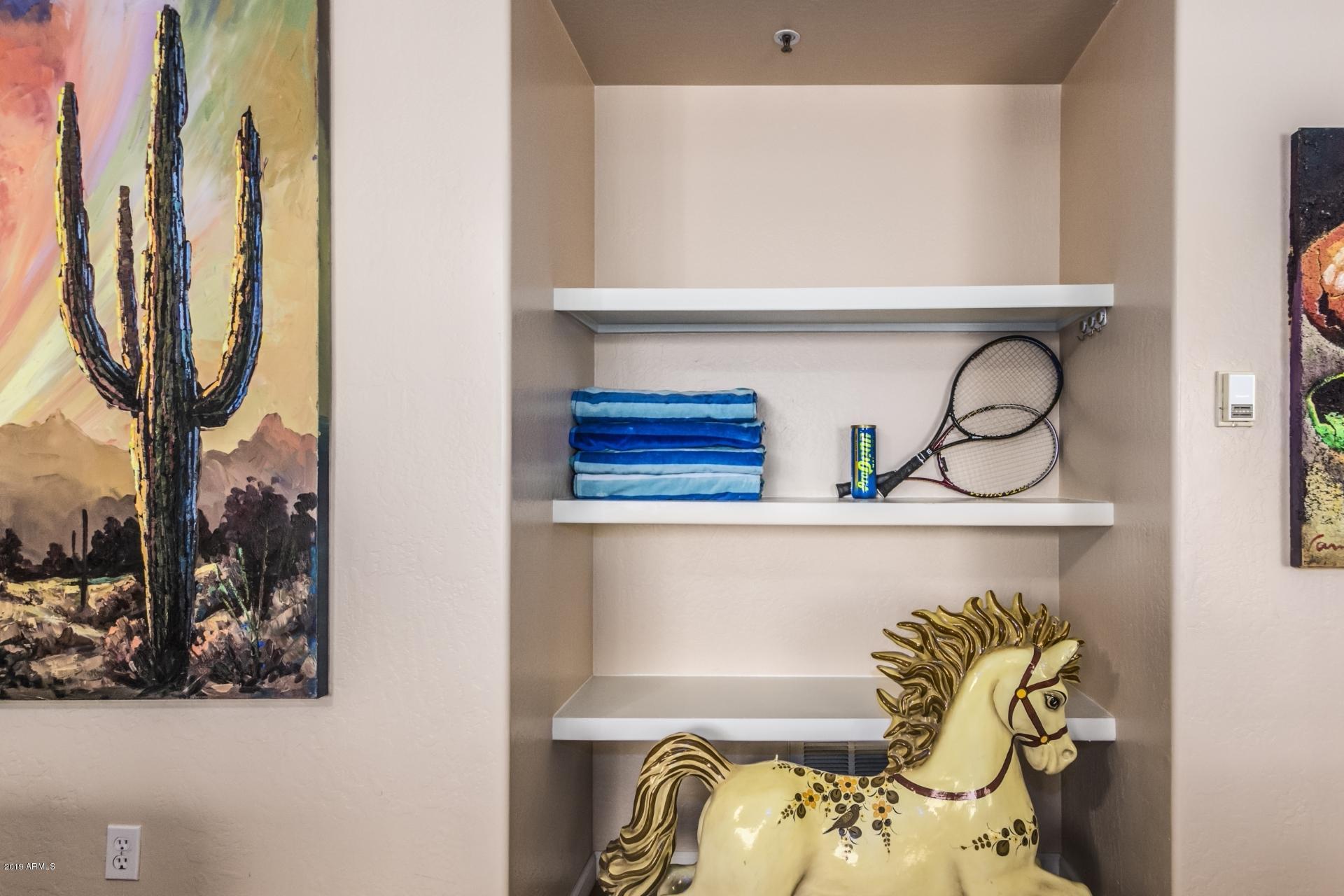 11260 North 92nd Street, Unit 1127 Scottsdale, AZ 85260 - Photo 26 of 42 a view of the entryway