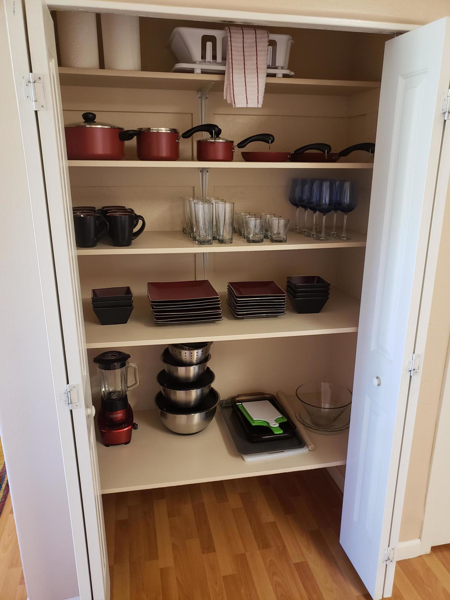 11260 North 92nd Street, Unit 1127 Scottsdale, AZ 85260 - Photo 8 of 42 PANTRY