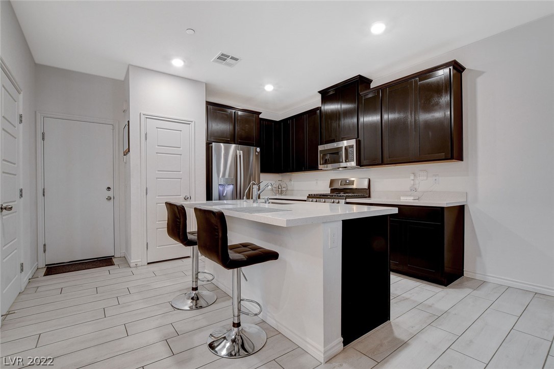 7366 North Decatur Boulevard, Unit 4 North Las Vegas, NV 89084 - Photo 16 of 40