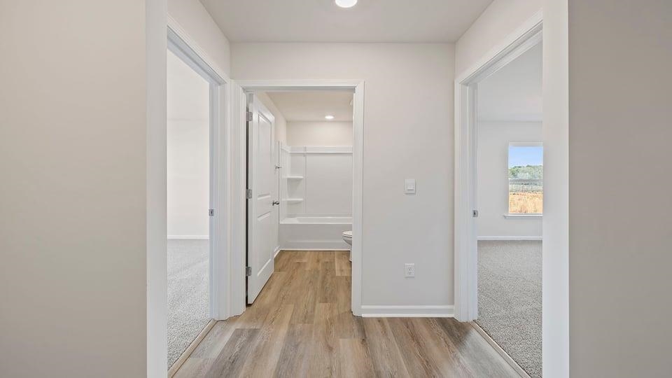 544 Sunfire Street Woodruff, SC 29388 - Photo 4 of 32