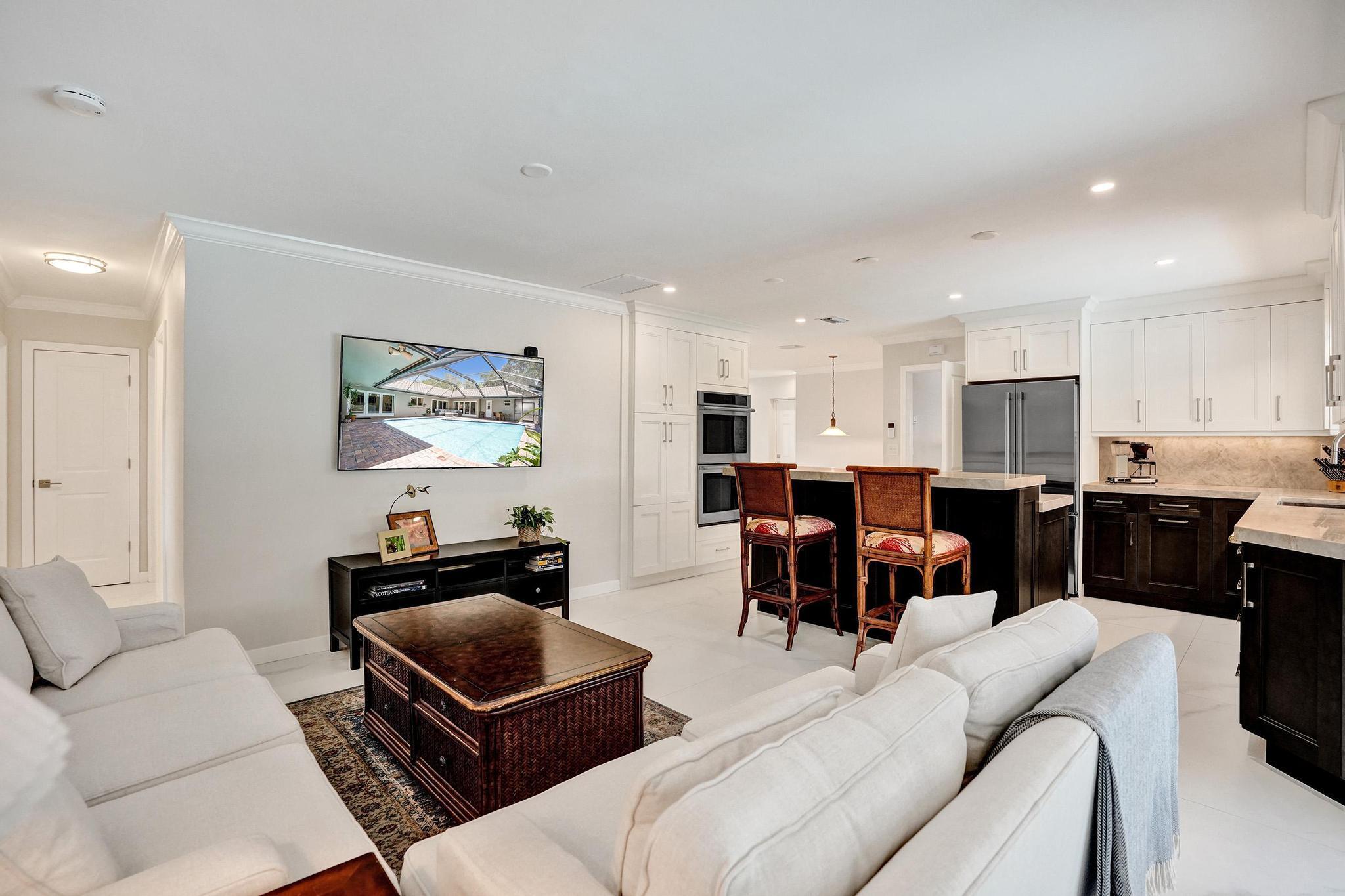 291 Southwest 75th Terrace Plantation, FL 33317 - Photo 8 of 24 DSC08113